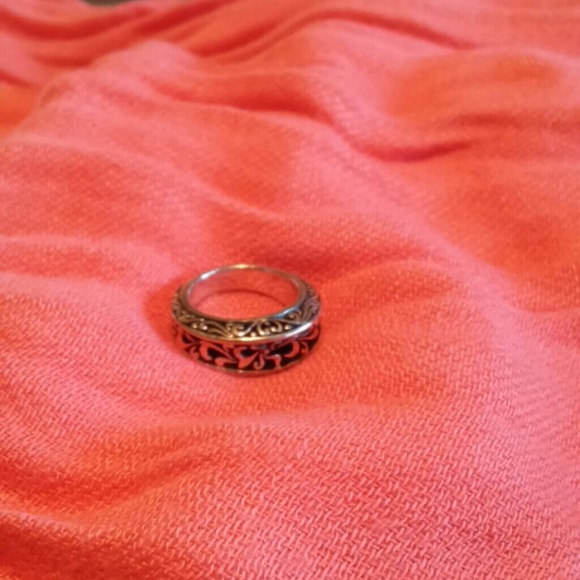 Sterling silver filigree detailed band - Picture 1 of 3