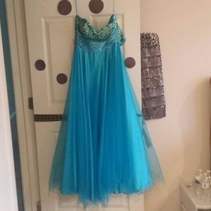 Prom dress