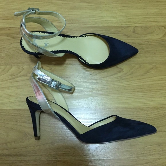 Must go today!! Brand New Navy/Silver Slingbacks - Picture 4 of 4