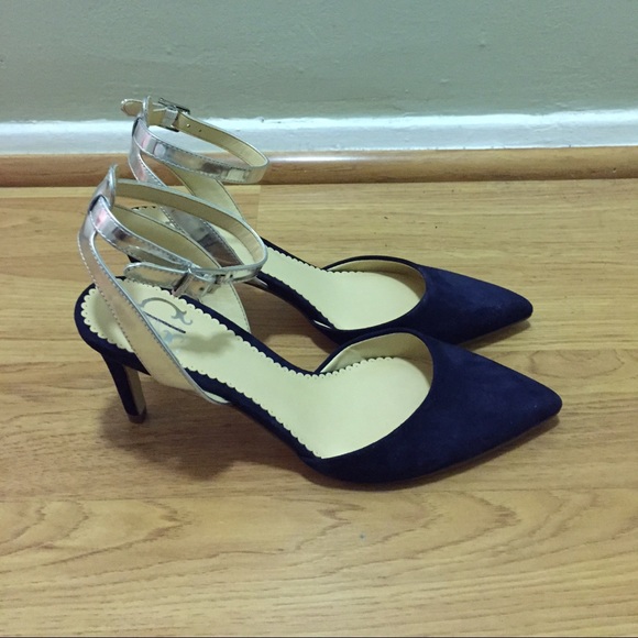 Must go today!! Brand New Navy/Silver Slingbacks - Picture 2 of 4