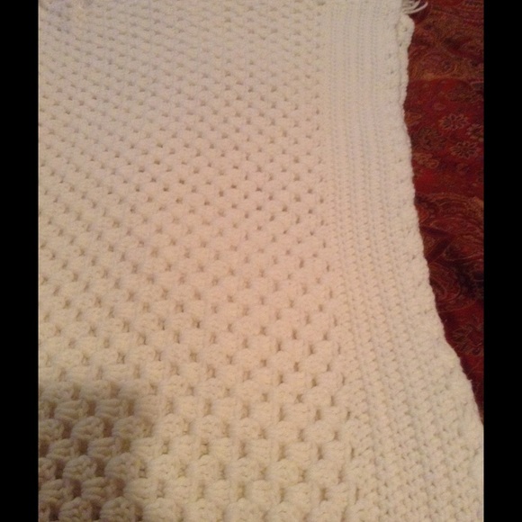 Mara Hoskin Design Other - Hand crochet afghan/baby blanket (white)