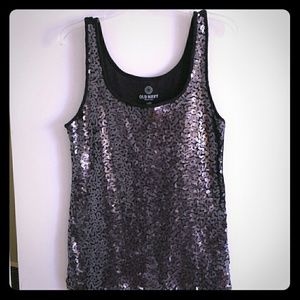 👑BOGO Free👑 $4 Items - Metallic Sequined Tank