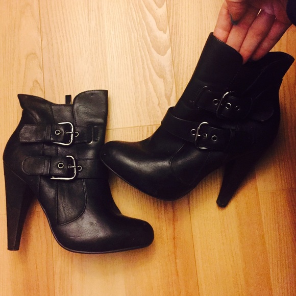 Cute black heels