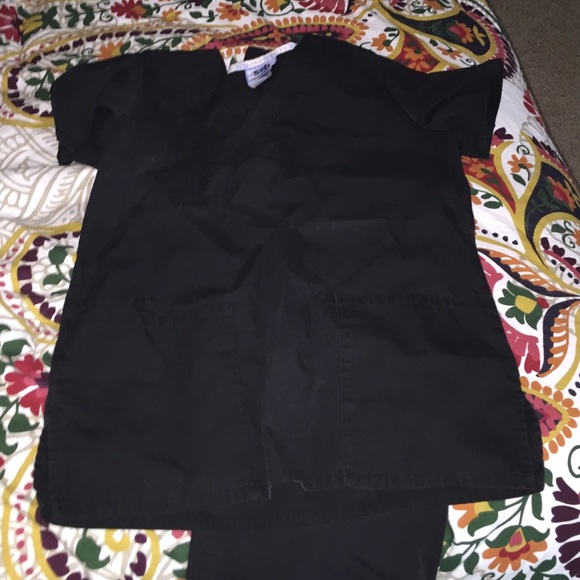 Black scrubs