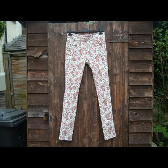 Cute Flower Jeans