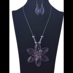 Purple flower necklace