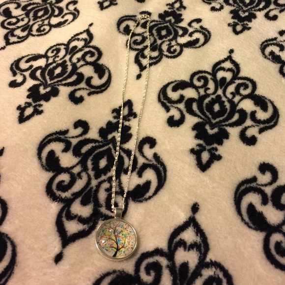 💎 Colorful Tree Necklace 💎 - Picture 2 of 3