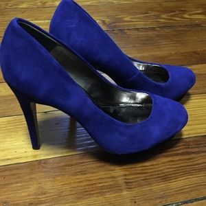 Dolce Vita blue pumps