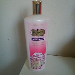 Vs enchanted apple lotion