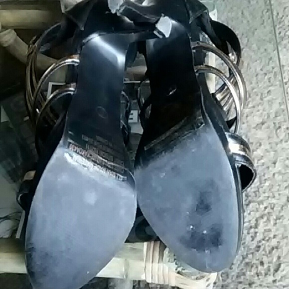 Heels - Picture 3 of 4