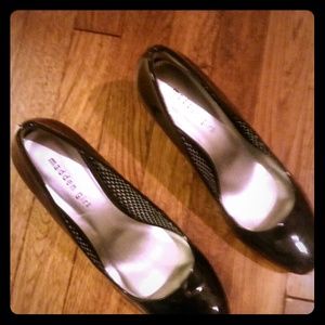 MADDEN GIRL size 11 black patent pumps