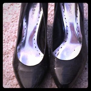 BCBG pumps, black, size 8