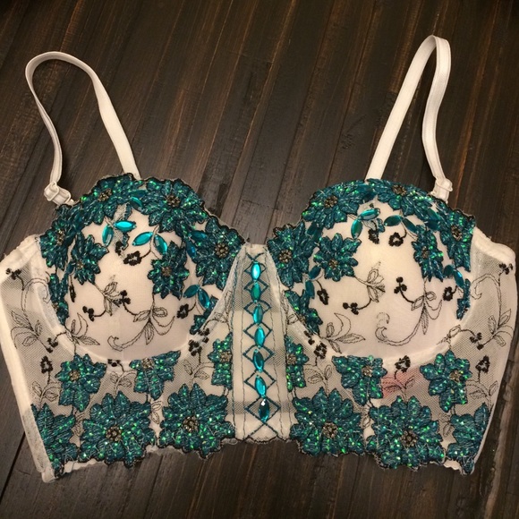 Forever 21 Other - Jeweled Bra top