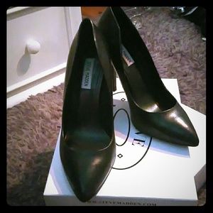 BUNDLE - Black and Blush Madden Pumps!!!
