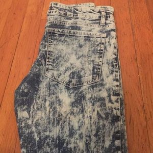 Acid wash skinny jeans