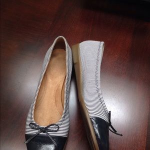 2 pair size 10 shoes