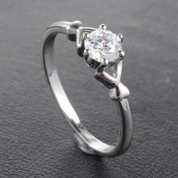 ring - Picture 2 of 4