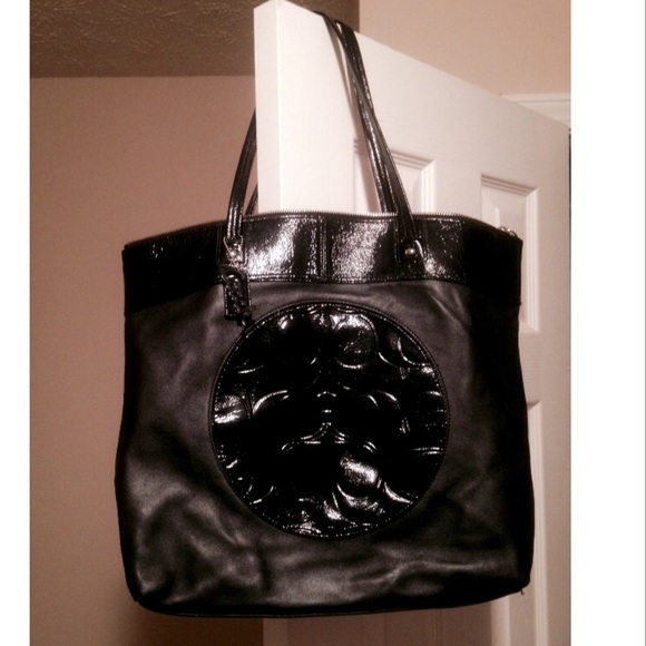 🚫Sold🚫Coach Zipper top Tote Black leather - Picture 3 of 4
