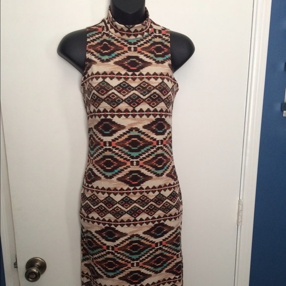 Tribal print bodycon sleeveless dress - Picture 1 of 3