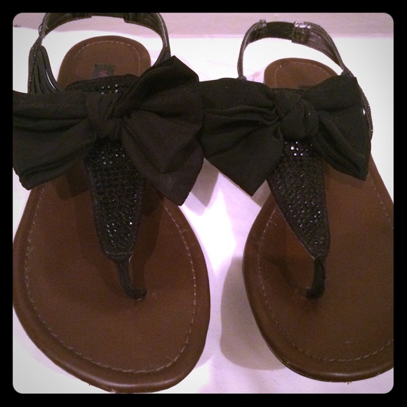 Material Girl Black Slingback Size 7