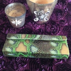 Gorgeous python look clutch handbag 👛👛👛