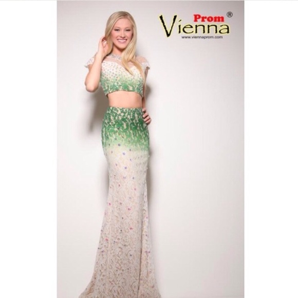 Pageant/Prom dress - Picture 4 of 4