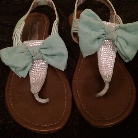 Material Girl Mint Slingback Size 7