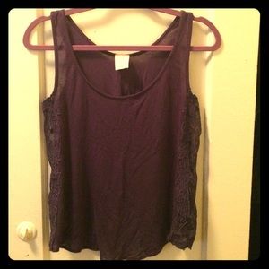 Ella moss lace and floral detail tank