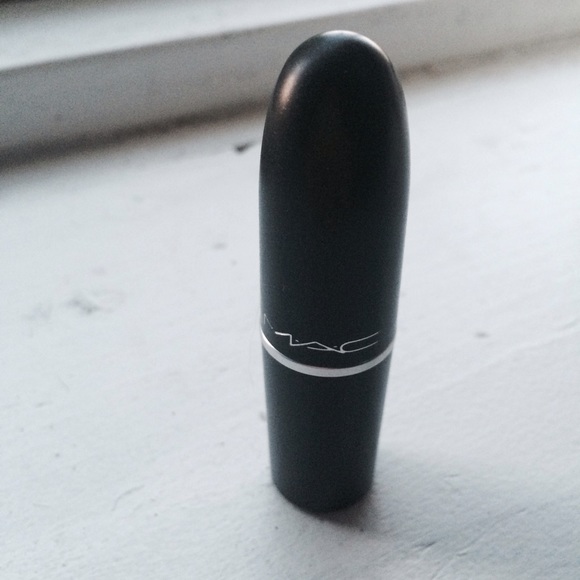 Mac Matte Lipstick in Smoked Purple