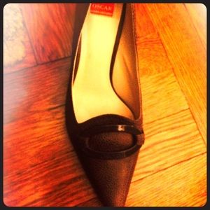 Oscar an Oscar De La Renta brand shoe