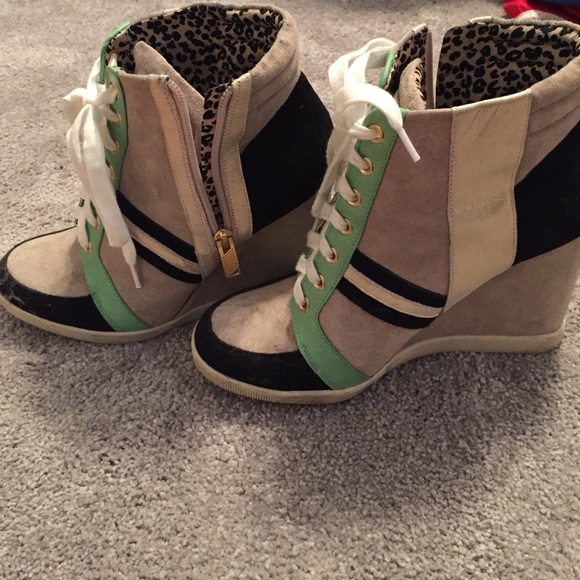 Jessica Simpson Women's Sneaker Wedges