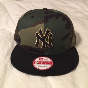 New York Yankees SnapBack NWOT