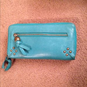 💯 authentic Lucky Brand Teal Wallet. 😍