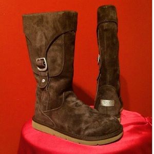 UGG BOOTS