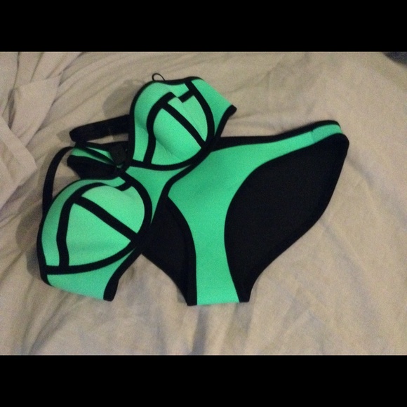 NEW Look a Like Triangle swim suit