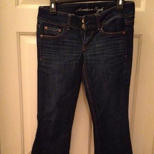 American Eagle jeans. Artist style. Stretch. 2R