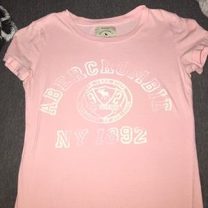 XS baby pink tee