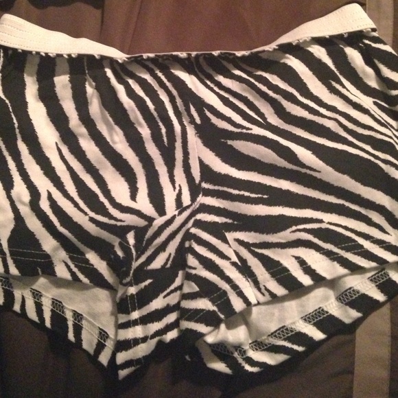 Never worn soffe stretch shorts - Picture 1 of 2