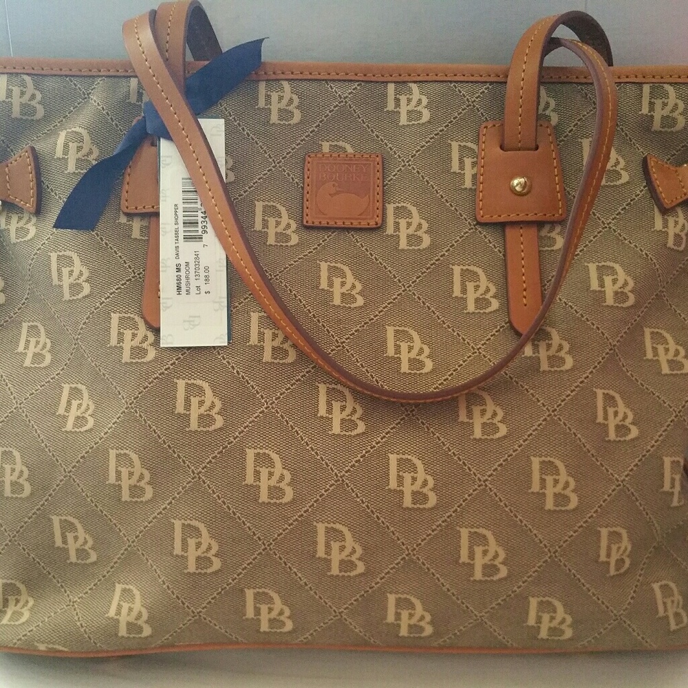 AUTHENTIC DOONEY & BOURKE SHOPPER