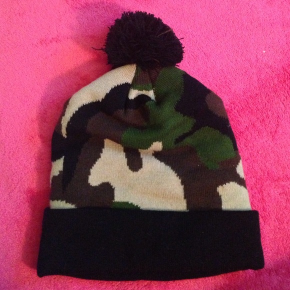 Selling - Picture 2 of 2