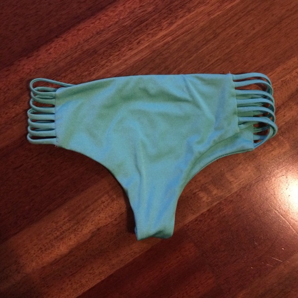 Stone fox swim Maui bottoms