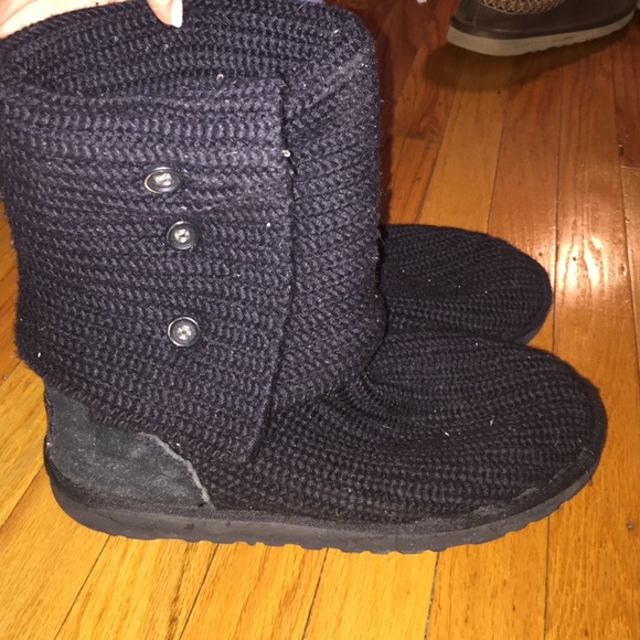 crochet black uggs