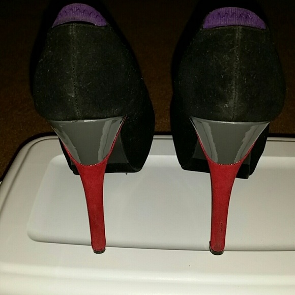 Color Block Heels! - Picture 3 of 3