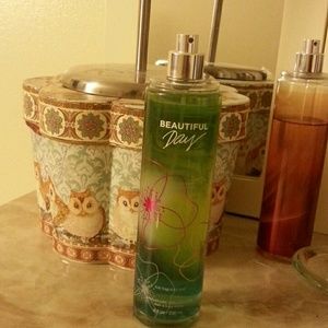 Bath and body works body spray