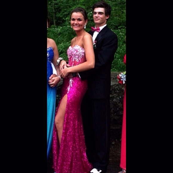 Prom dress! - Picture 2 of 4