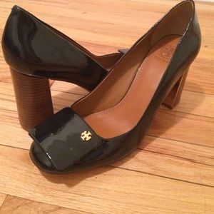 Tory Burch Yardley Heels