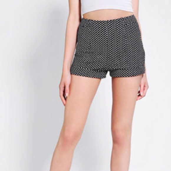 🌟HOST PICK🌟Urban Outfitters high waisted shorts