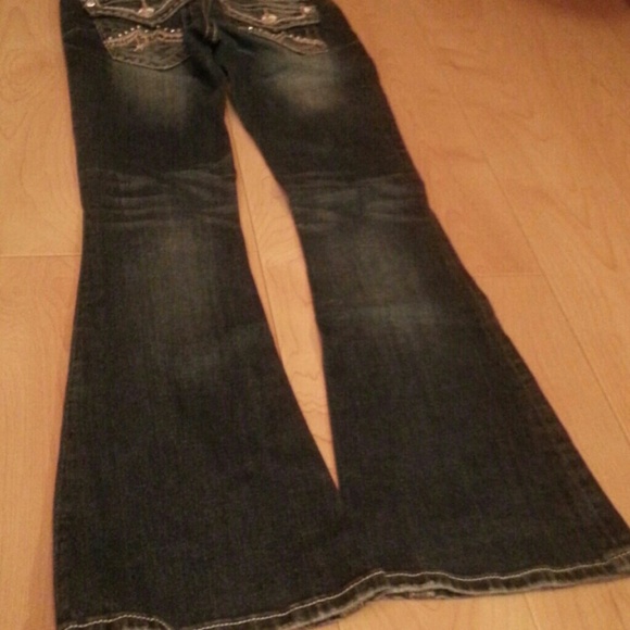 Sold - Picture 2 of 4