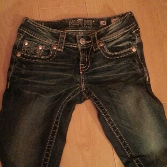 Sold - Picture 3 of 4