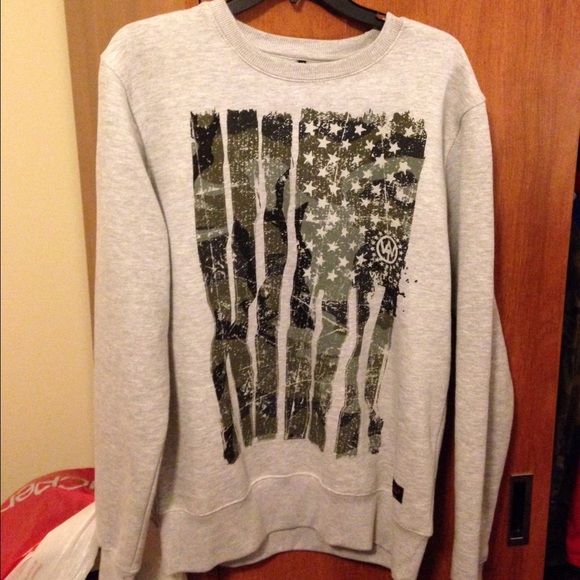Grey Crewneck sweatshirt